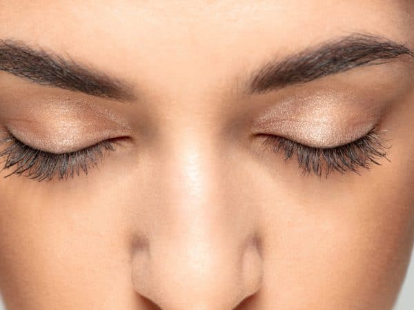 Comment choisir le bon salon pour vos extensions de cils ?